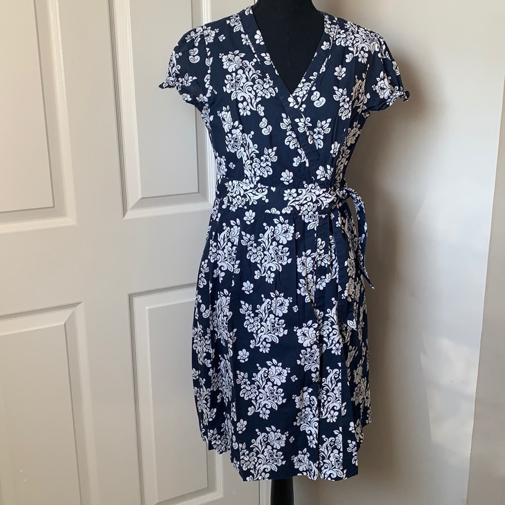 Tommy Hilfiger wrap around Floral dress. Size M